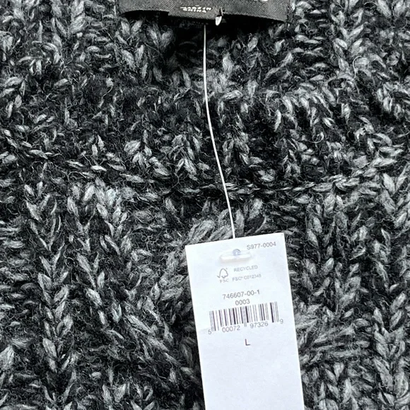 NWT Banana Republic Wool Sweater - Picture 3 of 5